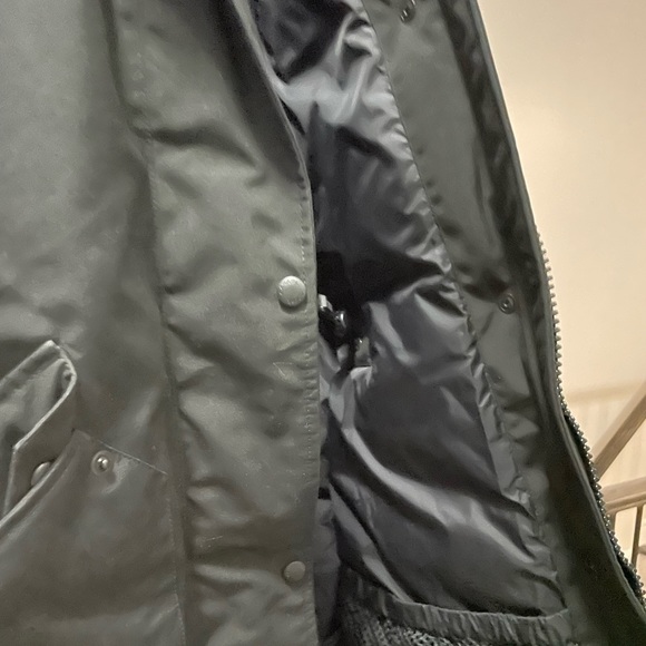 Never really worn Canada Goose Ellesmere Large - Picture 5 of 13